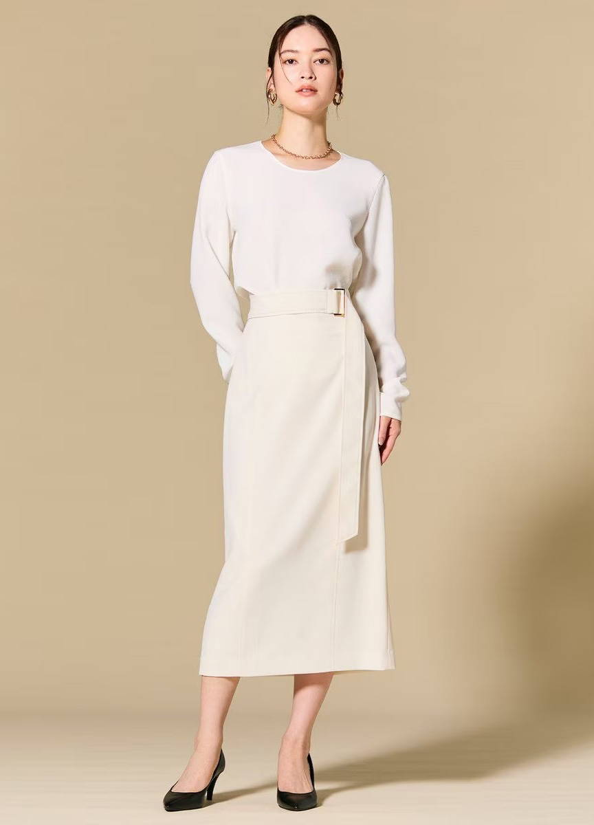 燕尾設計圓領長袖襯衫